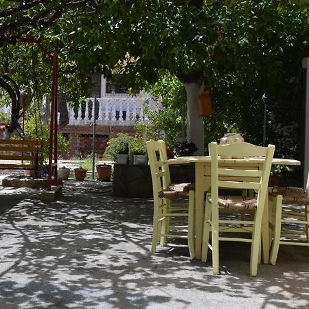 Dimitra Hotel Kamena Vourla Buitenkant foto